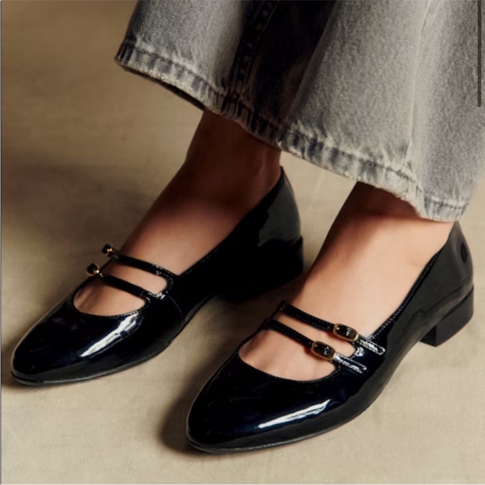 NWOT Sezane Ninon Low Ballerinas in Patent Black